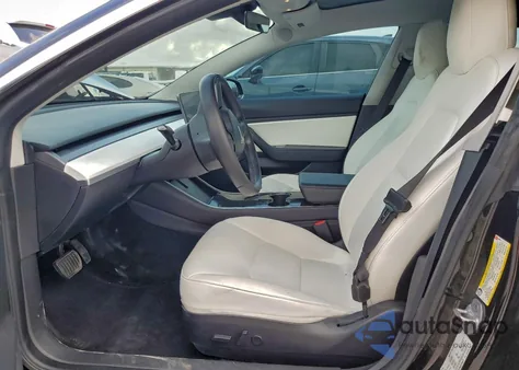 2019 Tesla Model 3 from USA, damaged, VIN 5YJ3E1EB3KF390675